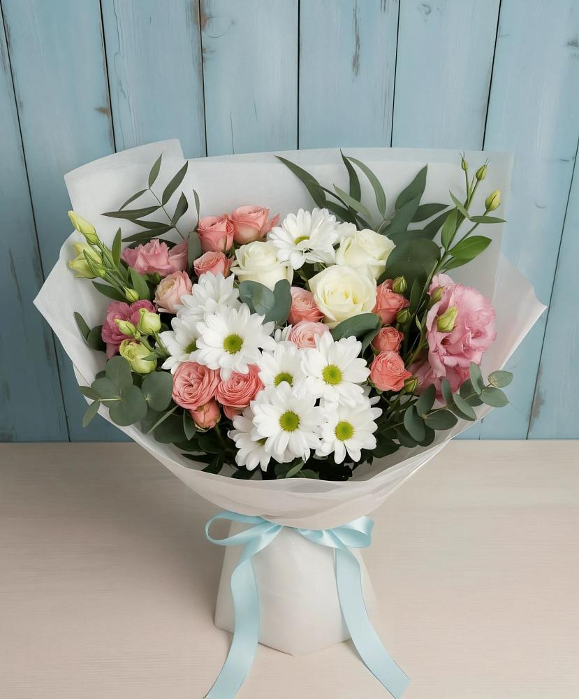 Букет цветов из: Розы, Лизиантусы и Хризантемы в Приютово