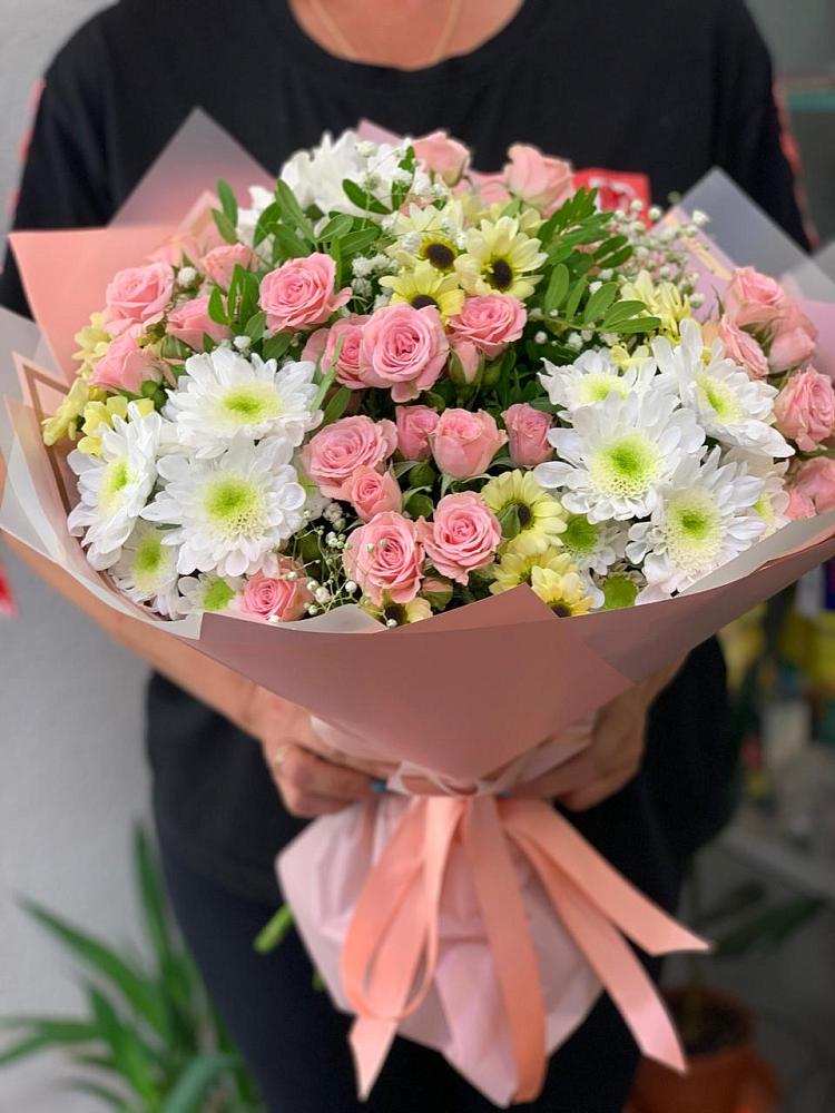 Букет цветов из: Розы и Хризантемы в Приютово