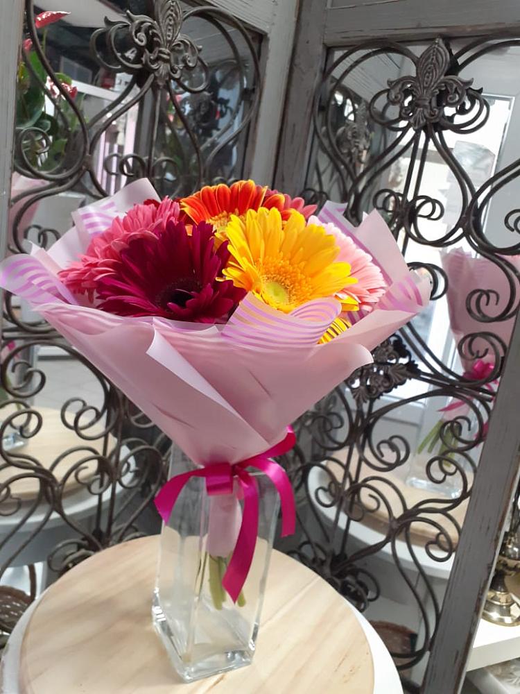 Букет цветов из: Герберы в Приютово