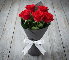 Букет 5 Красных роз Эдлесс Лав #REPLACE_PRED# Приютово