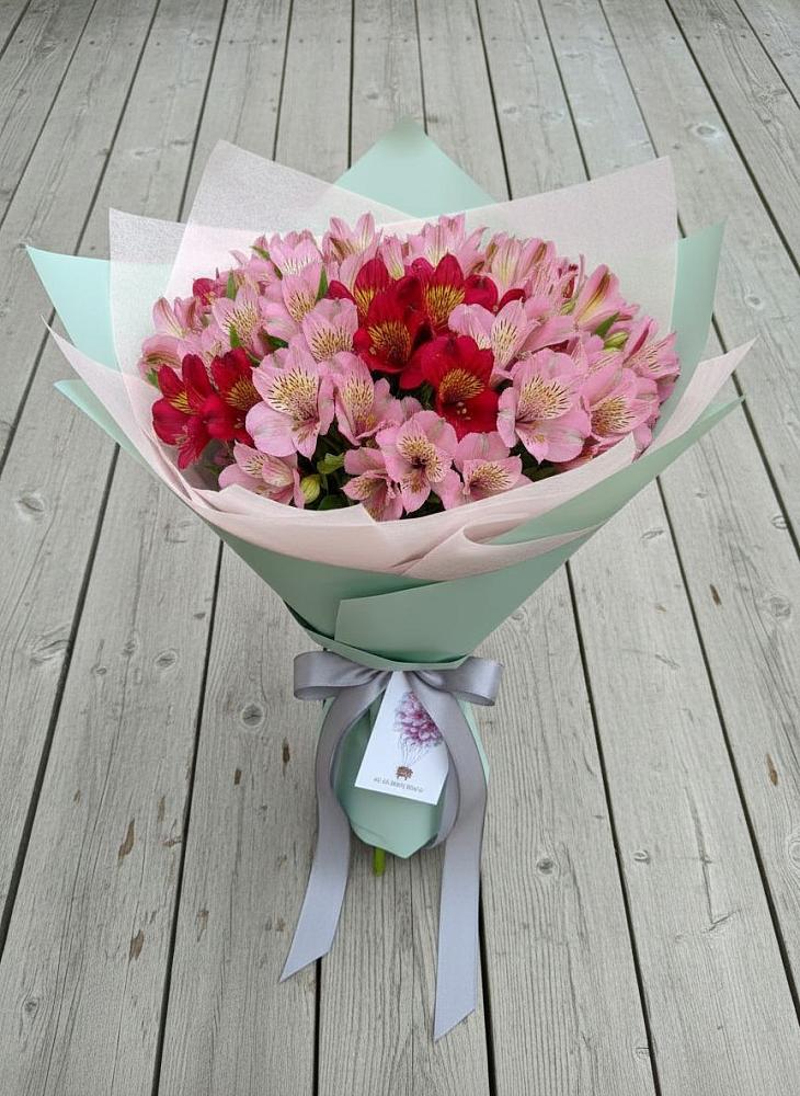 Букет цветов из: Альстромерии в Приютово
