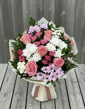 Букет цветов из:  Альстромерии, Гвоздики, Розы и Хризантемы в Приютово