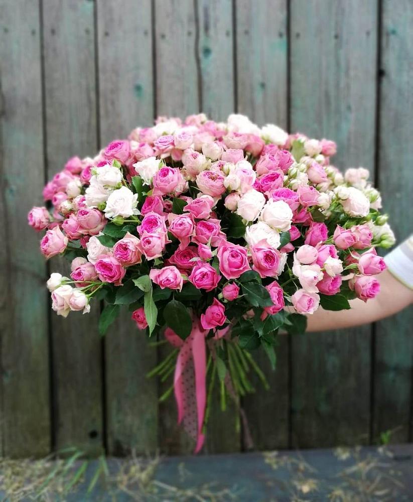 Букет Розовые кустовые розы Натали и Лав Лидия в Приютово