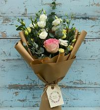 Букет цветов из:  Розы и Лизиантусы #REPLACE_PRED# Приютово
