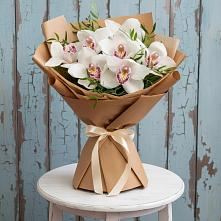 Букет цветов из:  Орхидеи и Розы #REPLACE_PRED# Приютово