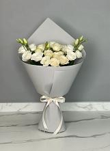 Букет цветов из:  Розы и Лизиантусы #REPLACE_PRED# Приютово